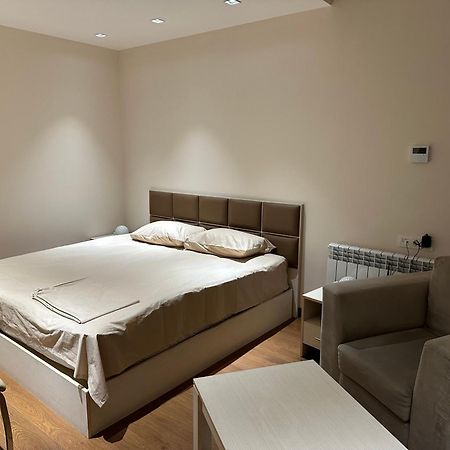 Beautiful Apartment In The Center Of 耶烈万 外观 照片
