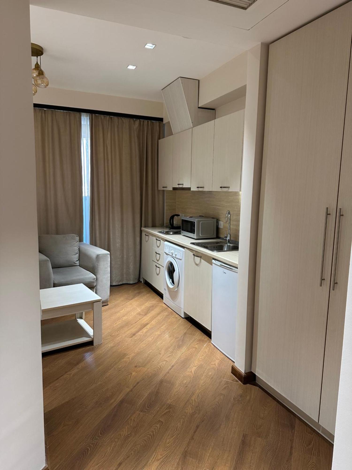 Beautiful Apartment In The Center Of 耶烈万 外观 照片