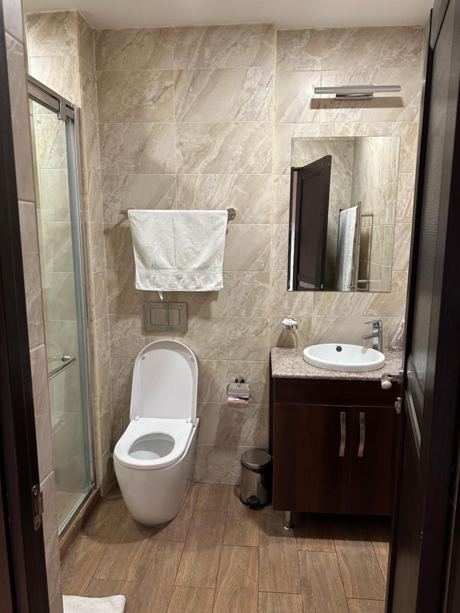 Beautiful Apartment In The Center Of 耶烈万 外观 照片